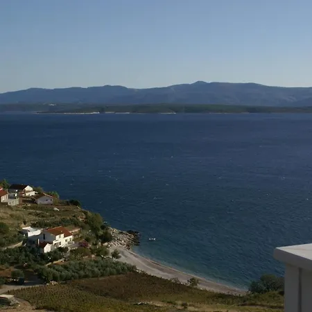 Apartment Vela Farska 2897b