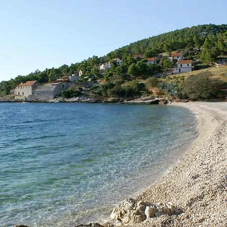 Apartment Vela Farska 2897b
